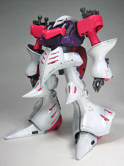 ュベレイってバインダーがなかったらただのもっちゃりした体型のよくわからないモビルスーツだよね